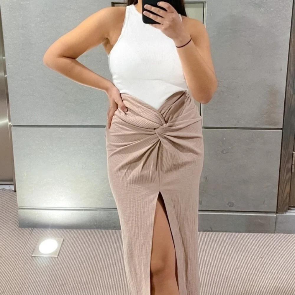 ZARA TEXTURED KNOTTED MIDI SKIRT PINK Medium